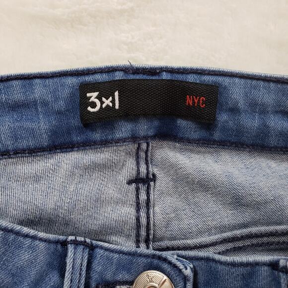 3X1 NYC Cropped Jeans Women 26 Baby Boot Fray Hem Distressed Light Blue Denim - Picture 8 of 10